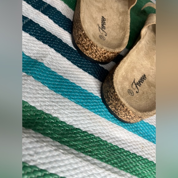 🎉✨ FOREVER LINK- Ingrid Bow Tan Suede Slide Sandals Women's Size 10 NWOT - Picture 5 of 15